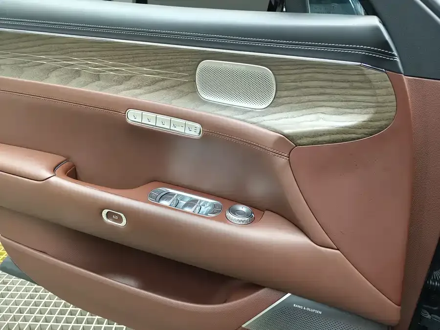 Genesis G90 Genesis G90 2023 3.5T Flagship Edition 2023 — миниатюра 4
