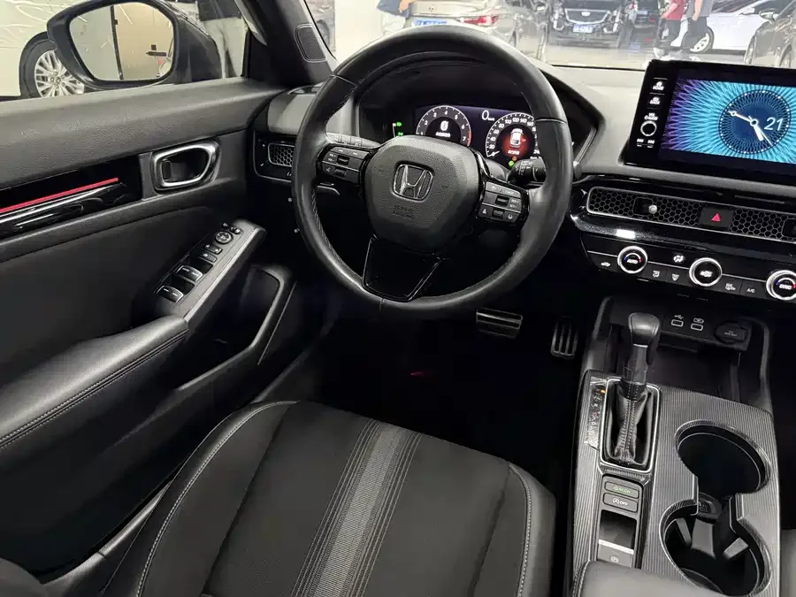 Honda Civic 2023 Civic HATCHBACK 240TURBO CVT Extreme Edition 2023 — миниатюра 3