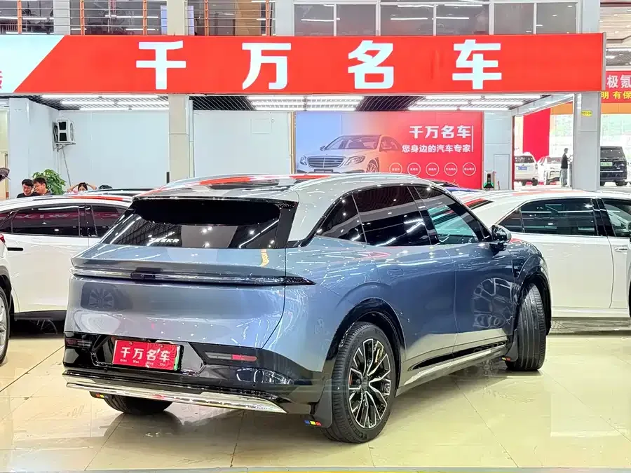 Zeekr 7X Zeekr 7X 2025 75kWh RWD Smart Driving Edition 2024 — миниатюра 2