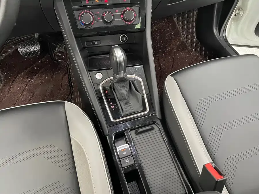 Jetta VS7 Jetta VS7 2022 280TSI Automatic High-gloss Enjoyment Edition 2022 — миниатюра 5