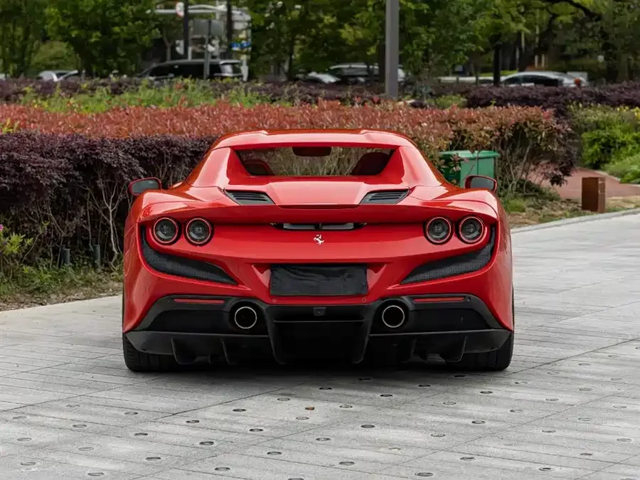 Ferrari F8 Ferrari F8 2020 Spider 3.9T V8 2022 — миниатюра 2