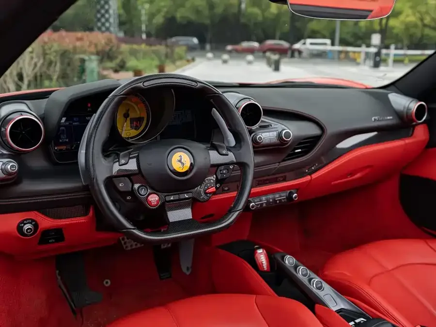 Ferrari F8 Ferrari F8 2020 Spider 3.9T V8 2022 — миниатюра 3