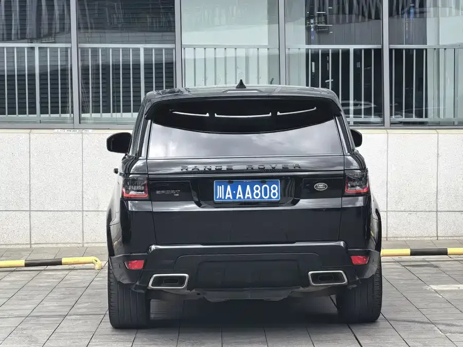 Land Rover Range Rover Sport Range Rover Sport 2022 3.0 L6 Black Edition 2022 — миниатюра 2