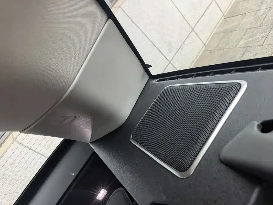 Land Rover Range Rover Sport Range Rover Sport 2022 3.0 L6 Black Edition 2022 — миниатюра 5