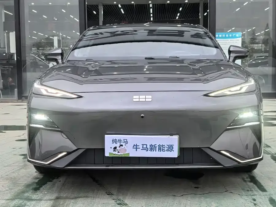 Geely Galaxy E8 2024