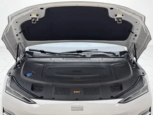 Geely Galaxy E8 Galaxy E8 2025 700km Long-distance Intelligent Driving Edition 2025 — миниатюра 4