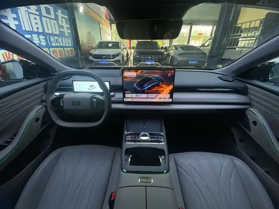 Geely Galaxy Star 8 Galaxy Star 8 2025 130km EM-i Flagship Edition 2025 — миниатюра 2