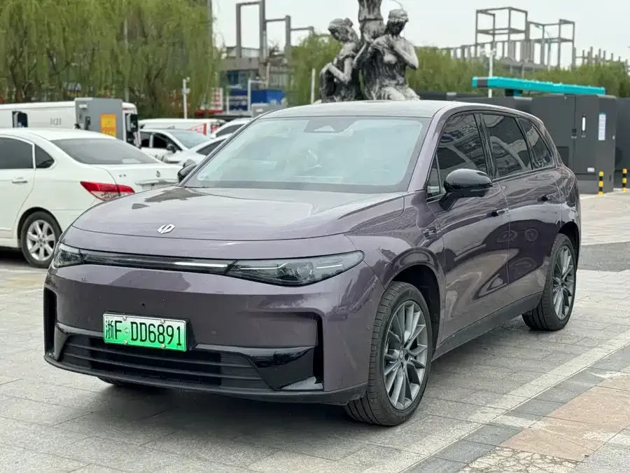 Leapmotor C10 Leapmotor C10 2026 605 Enjoy Edition 2025 — фото 1, купить с доставкой в Москву