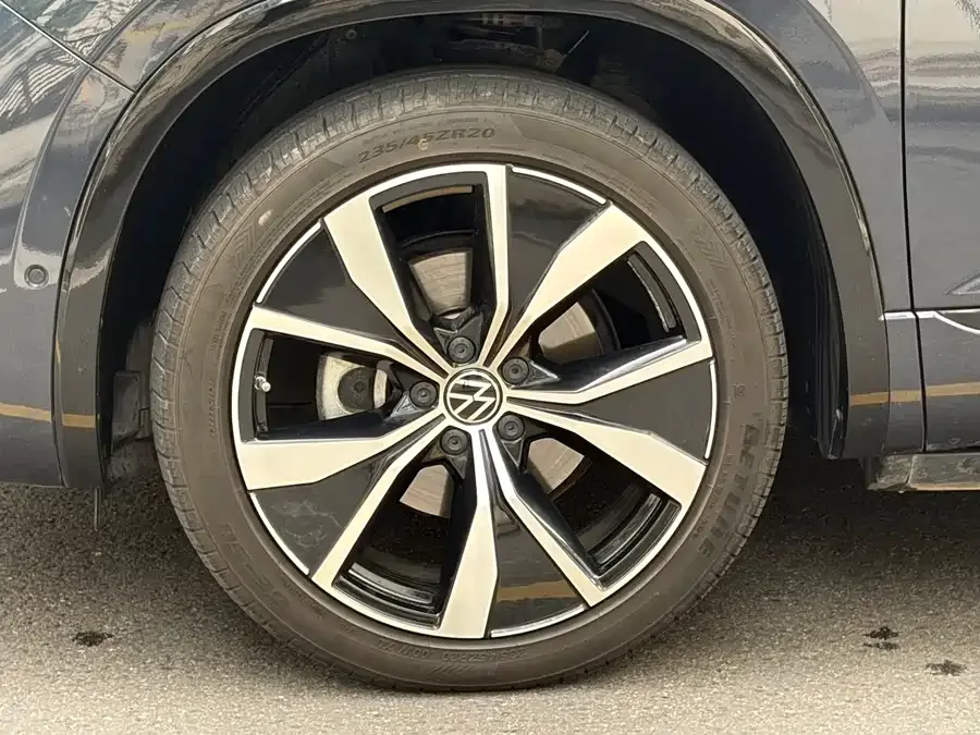 Volkswagen Tayron X Tanyue X 2023 330TSI 2WD Flagship Smart Edition 2024 — миниатюра 2