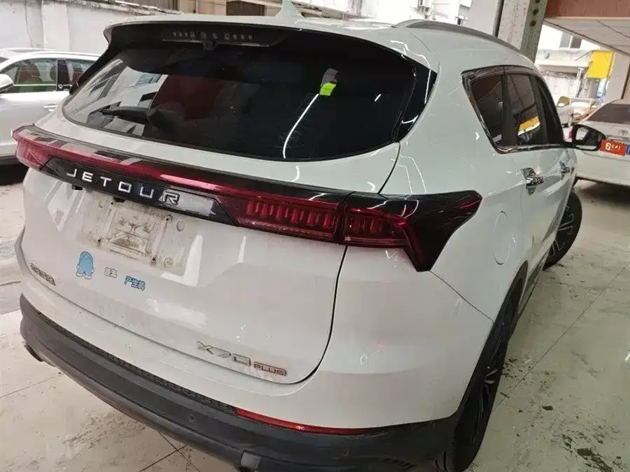 Jetour X70 Plus JETOUR X70 PLUS 2021 facelift 1.5T DCT Mountain PRO 7-seater 2022 — миниатюра 4