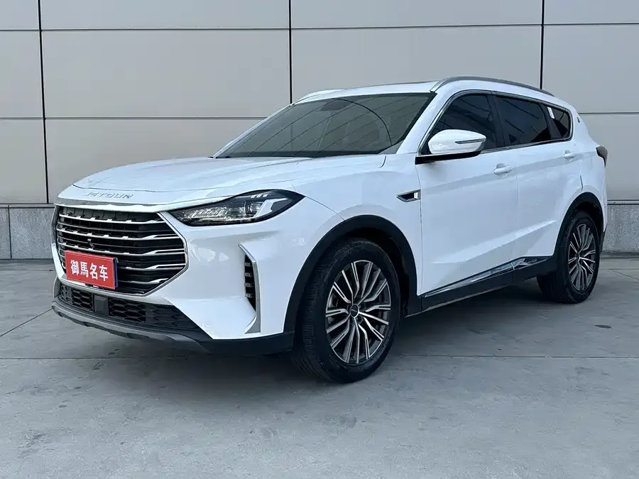 Jetour X70 PLUS Jetour X70 PLUS 2023 1.5T DCT Self-Reliant PRO+ 7-Seater 2023 — фото 1, купить с доставкой в Москву