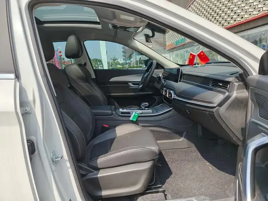 Jetour X70 Plus JETOUR X70 PLUS 2023 1.5T CVT Ziqiang MAX 5-seater 2023 — миниатюра 3