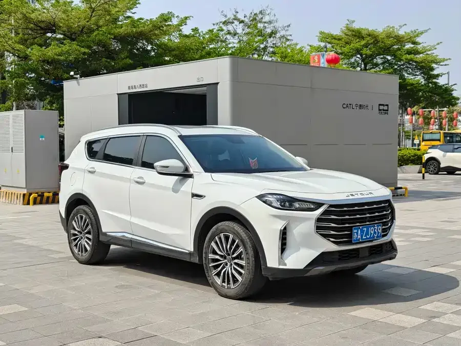 Jetour X70 Plus JETOUR X70 PLUS 2023 1.5T CVT Ziqiang MAX 5-seater 2023 — фото 1, купить с доставкой в Москву