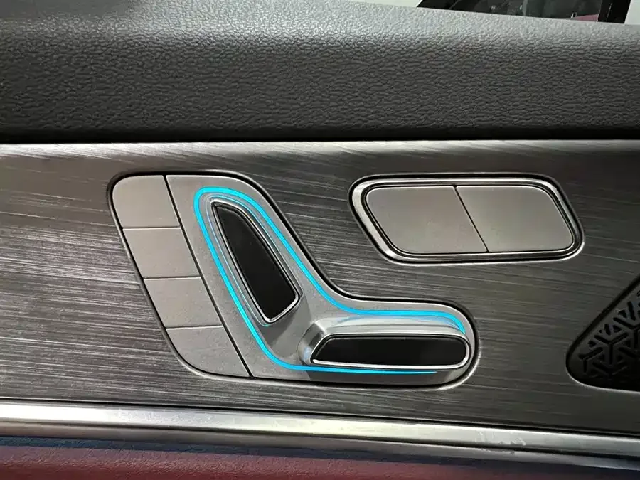 Jetour X70 PLUS JETOUR X70 PLUS 2021 facelift 1.5T DCT Mountain PRO 5-seater 2022 — миниатюра 3