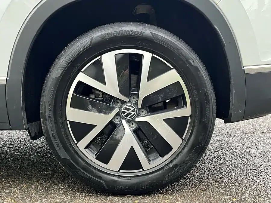 Volkswagen Tayron Tanyue 2024 300TSI 2WD Luxury Plus Advanced Edition 2024 — миниатюра 3