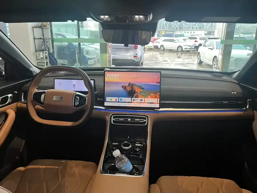Geely Galaxy A7 Galaxy A7 2025 EM-i 150km Starship Edition 2025 — миниатюра 4