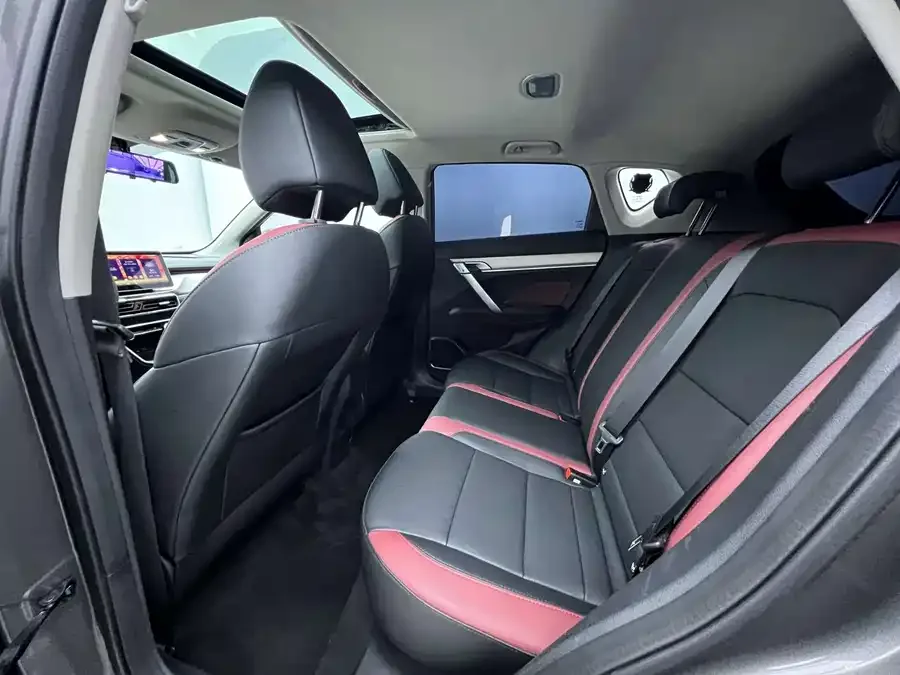 Geely Coolray SX11 Binyue 2021 1.4T DCT Platinum Edition 2023 — миниатюра 4