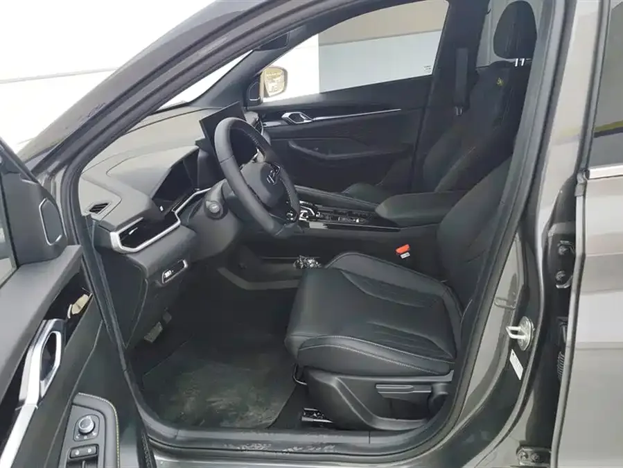 Geely Coolray SX11 Geely Binyue 2025 Model Binyue L 1.5TD DCT Star Diamond 2026 — миниатюра 3