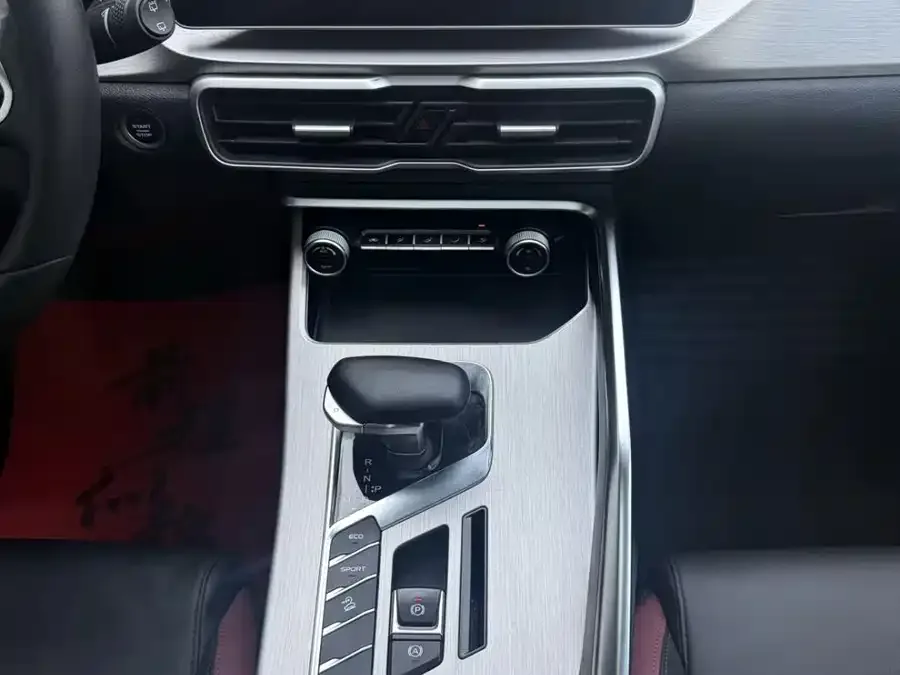 Geely Coolray SX11 Binyue 2021 1.4T DCT Diamond Edition 2023 — миниатюра 4