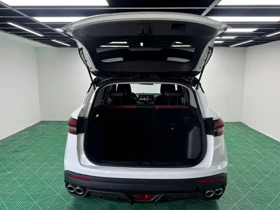 Geely Coolray SX11 Binyue 2021 1.4T DCT Diamond Edition 2022 — миниатюра 3