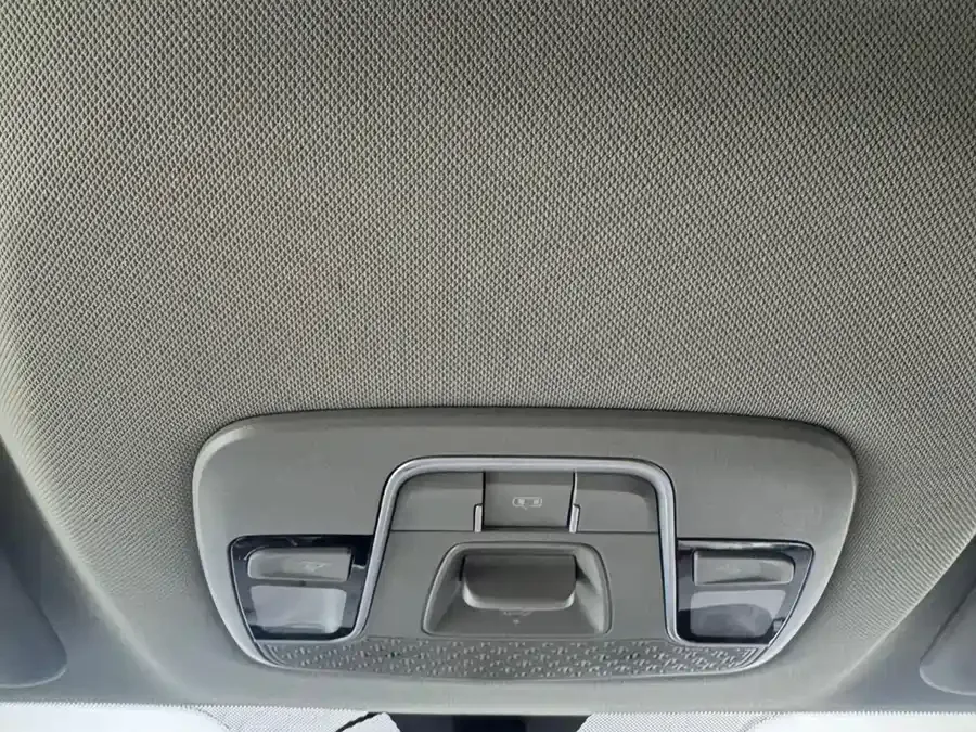 Geely Coolray SX11 Binyue 2021 1.4T DCT Diamond Edition 2022 — миниатюра 5