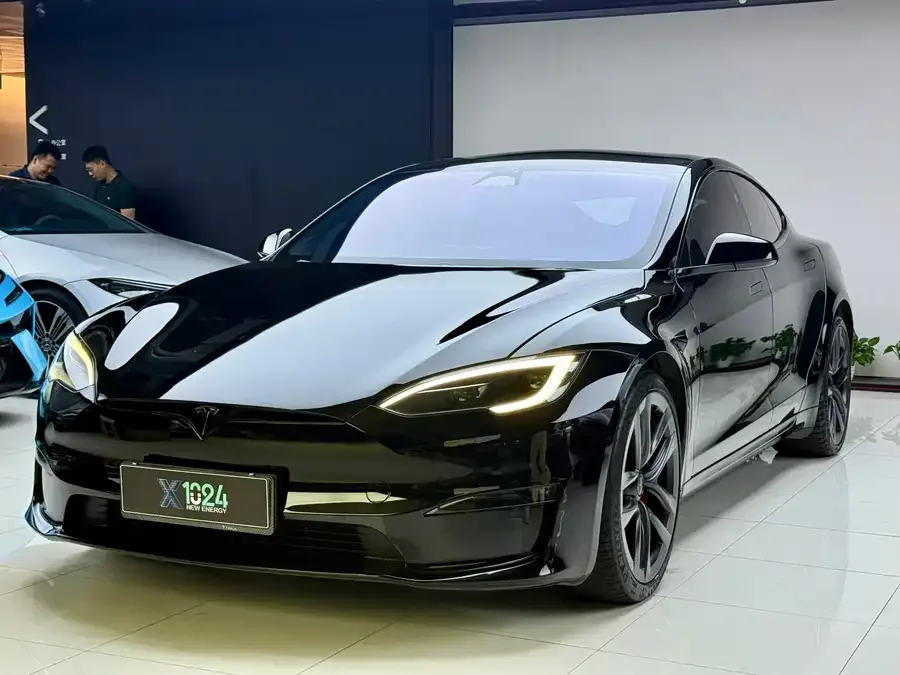 Tesla Model S 2023