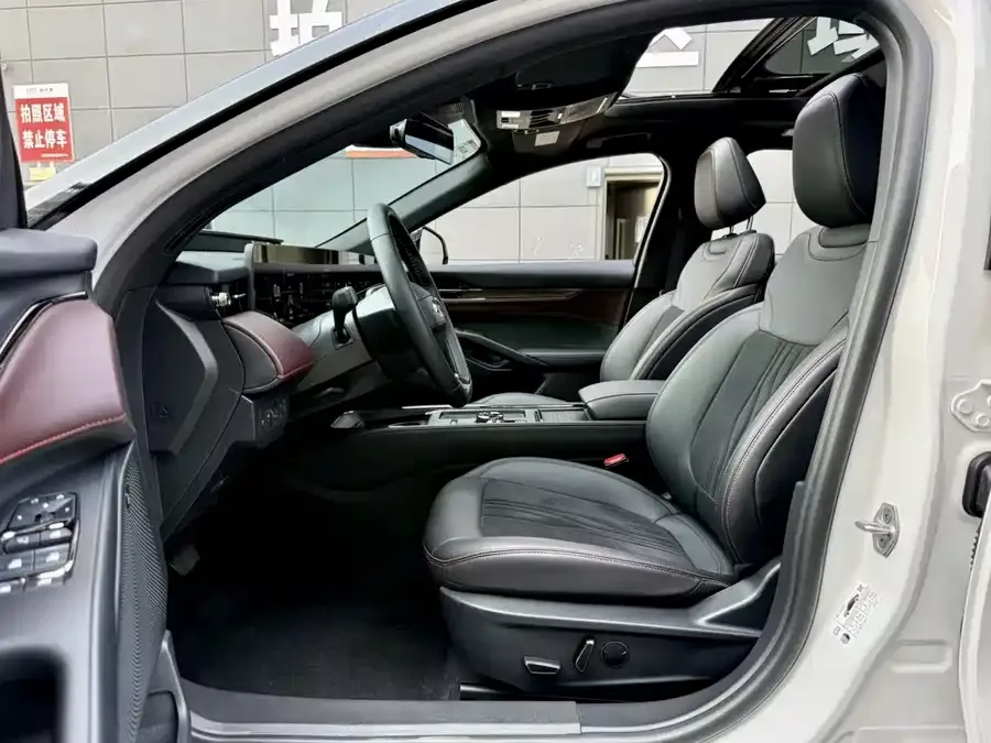 Ford Mondeo 2022 Mondeo EcoBoost 245 Extreme Edition 2022 — миниатюра 2