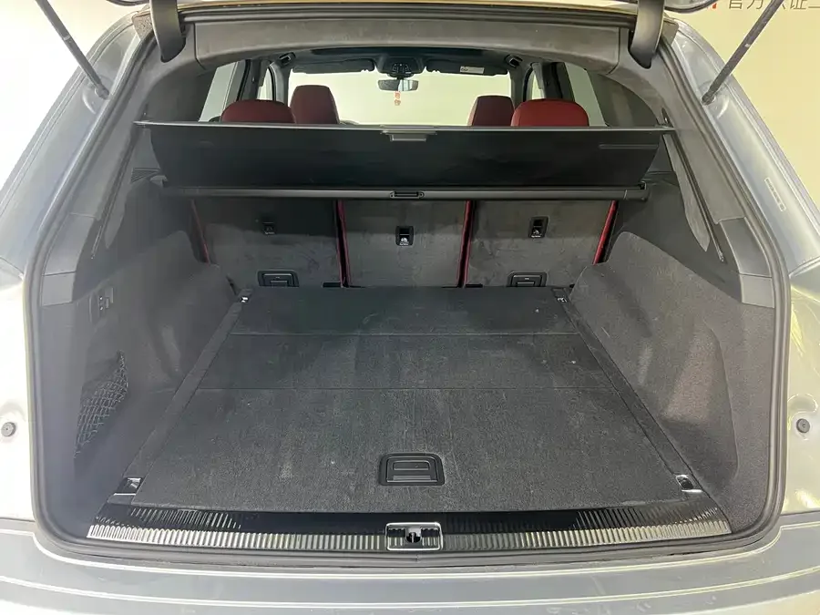 Audi SQ7 2024 4.0 TFSI 2024 — миниатюра 5