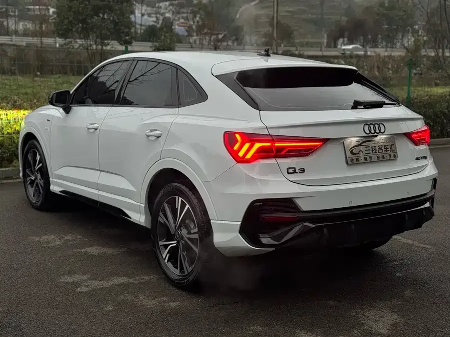 Audi Q3 SPORTBACK 2022 40 TFSI RS Kit Speed Type 2022 — миниатюра 4