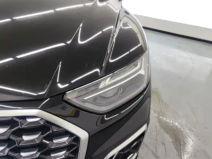 Audi Q5L Sportback 2021 40 TFSI Luxury Edition 2022 — миниатюра 2