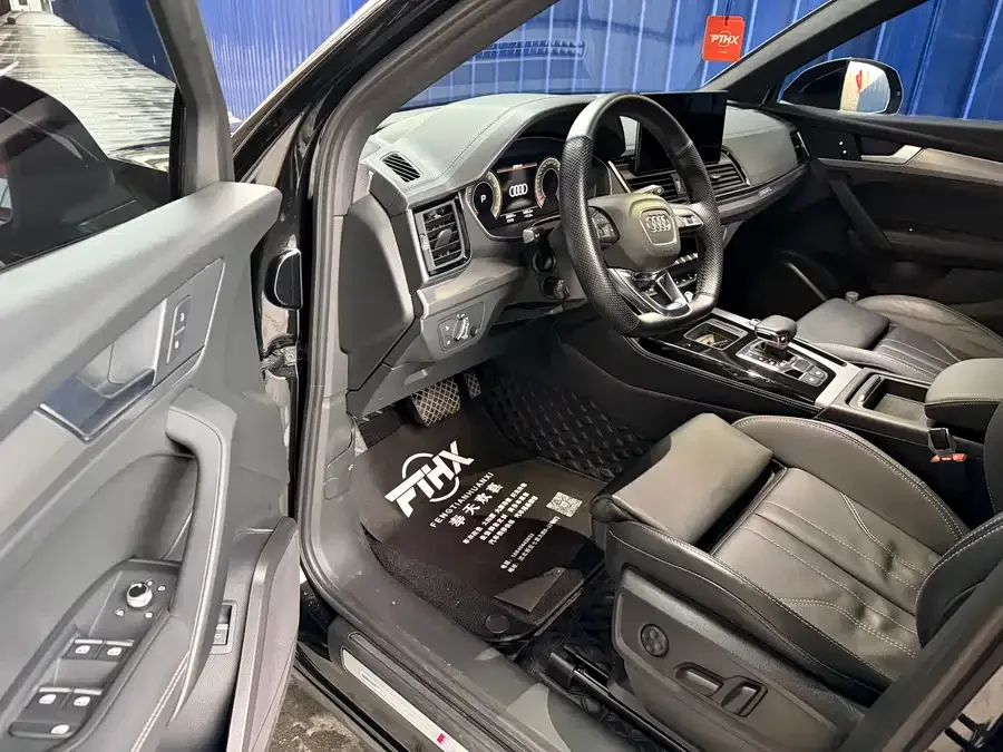 Audi Q5L Sportback 2023 40 TFSI Fashion Edition 2023 — миниатюра 4
