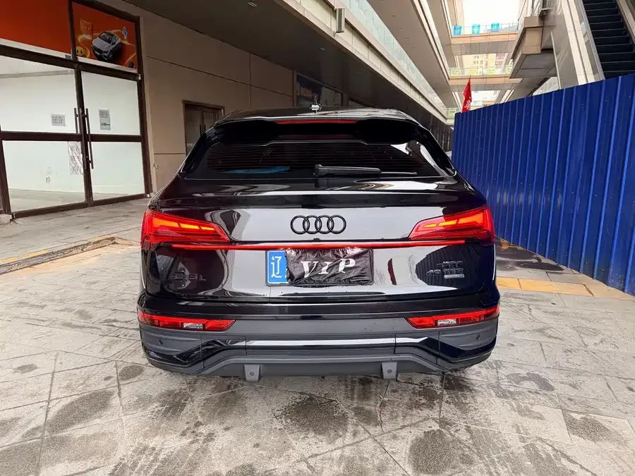 Audi Q5L Sportback 2023 40 TFSI Fashion Edition 2023 — миниатюра 5