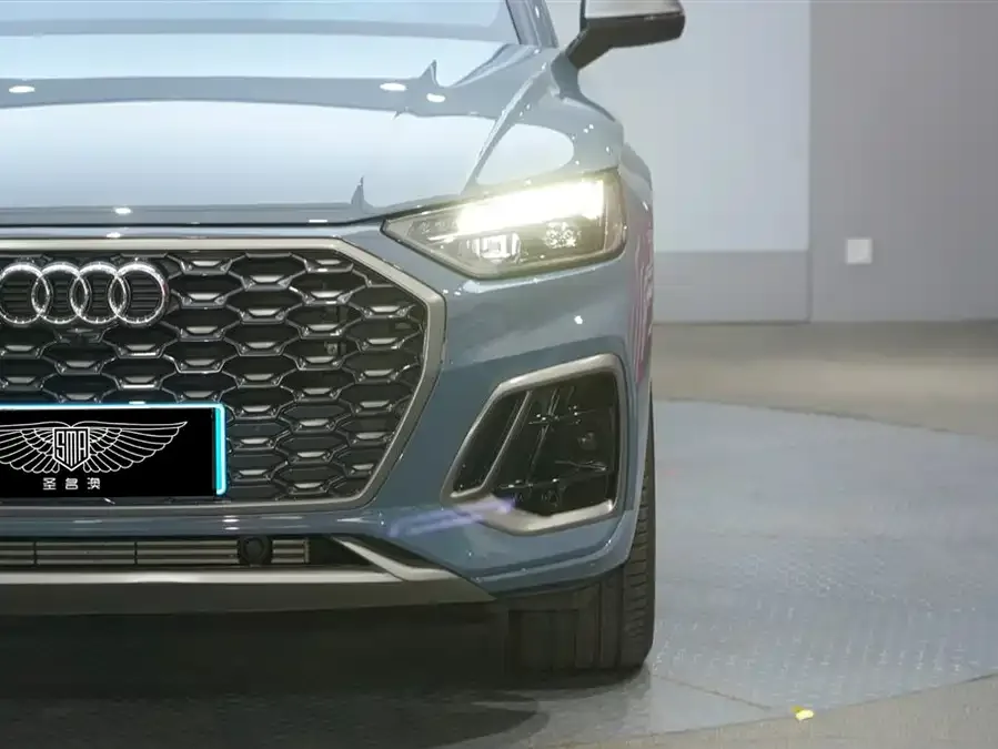 Audi Q5L Sportback 2022 40 TFSI RS kit burning speed type 2022 — миниатюра 2