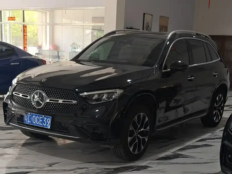 Mercedes-Benz GLC-Class 2024