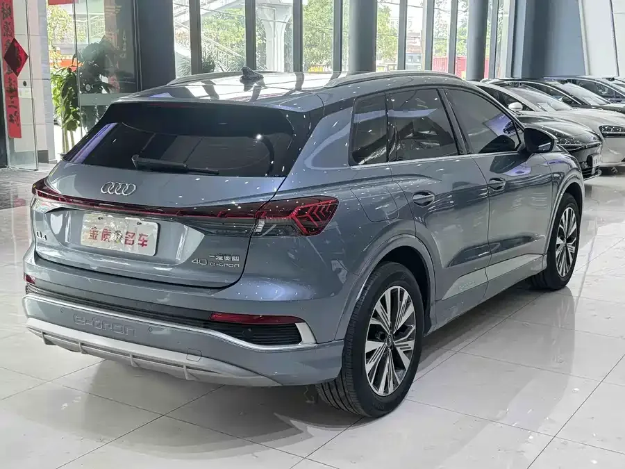 Audi Q4 e-tron 2024 40 e-tron Creative Edition 2025 — миниатюра 5