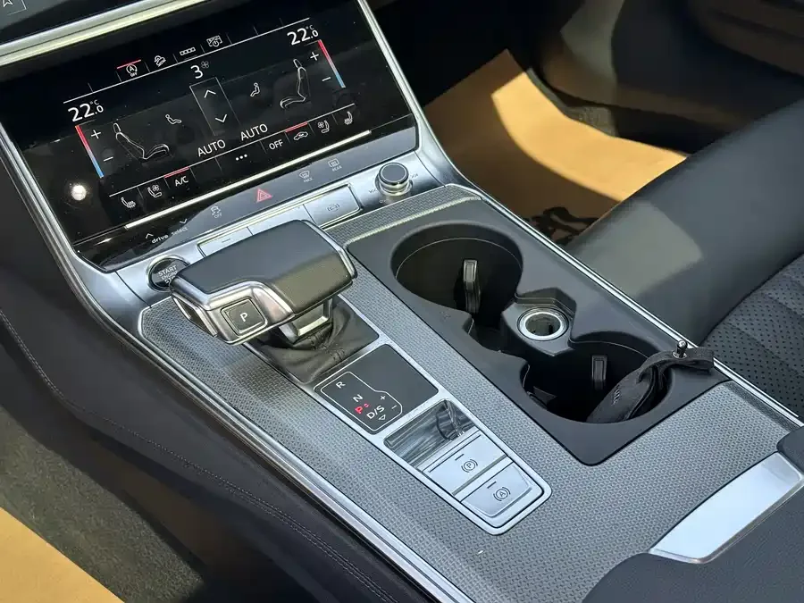 Audi A6 Audi A6 (Imported) 2022 allroad quattro Explorer 55 TFSI Premium Off-Road Edition 2023 — миниатюра 4