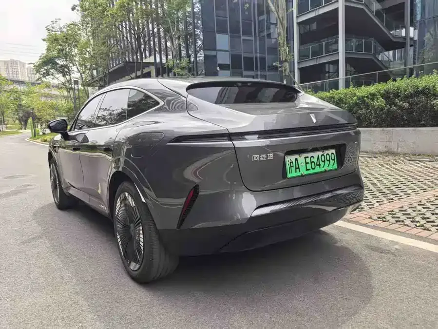 Avatr 11 Avita 11 2023 Hongmeng 90 degree rear-wheel drive version 2024 — миниатюра 3