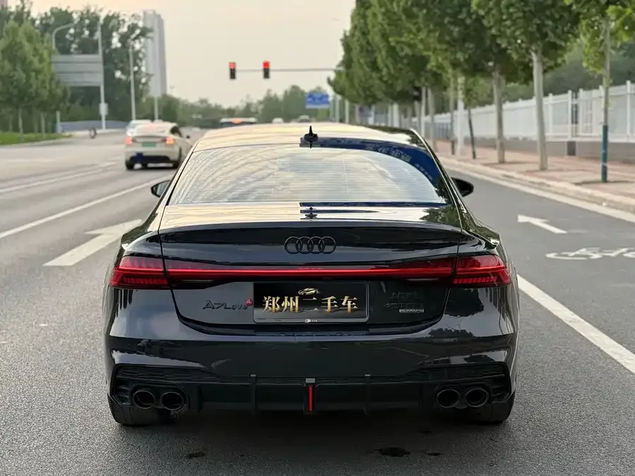 Audi A7L 2022 45 TFSI quattro S-line Black Warrior Edition 2023 — миниатюра 5