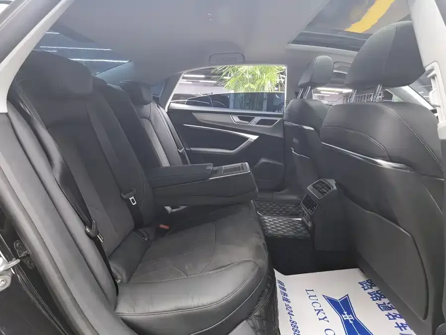 Audi A7L 2024 45 TFSI Luxury Edition 2025 — миниатюра 3