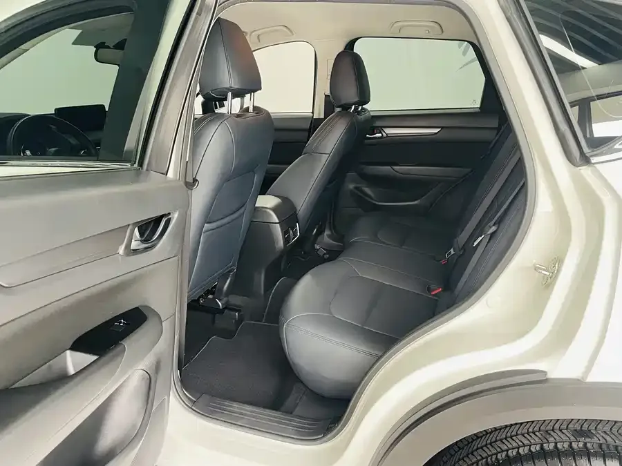 Mazda CX5 2024 2.0L automatic two-wheel drive comfort model 2024 — миниатюра 3