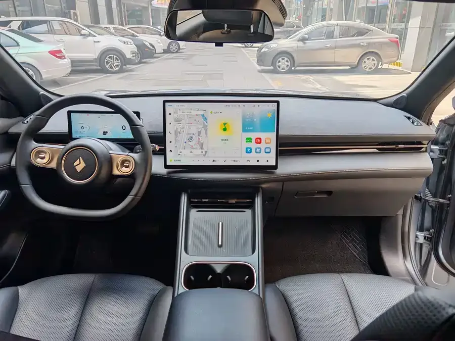 Baojun Sea of Clouds Baojun Yunhai 2024 140km plug-in hybrid version 2024 — миниатюра 3