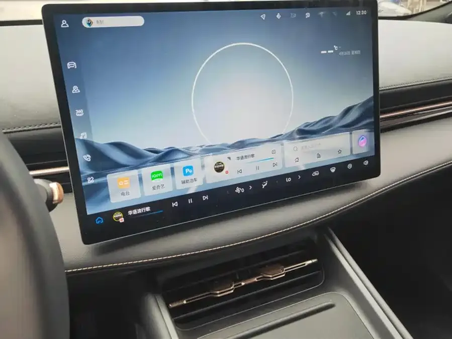 Baojun Sea of Clouds Baojun Yunhai 2024 140km plug-in hybrid version 2024 — миниатюра 4