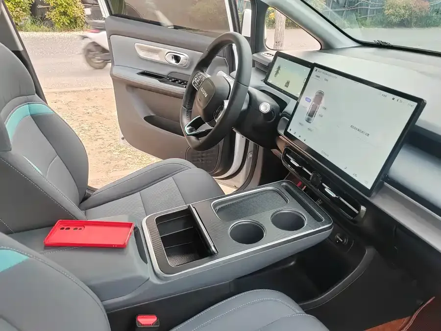 AION AION Y AION Y 2023 Plus 610 Enjoy Edition ternary lithium 2024 — миниатюра 3