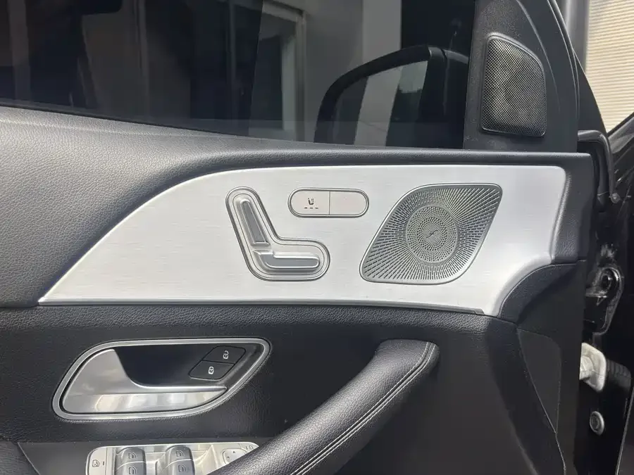Mercedes-Benz GLE Coupe New Energy 2023 Mercedes-Benz GLE 350 e 4MATIC Coupe SUV 2023 — миниатюра 3
