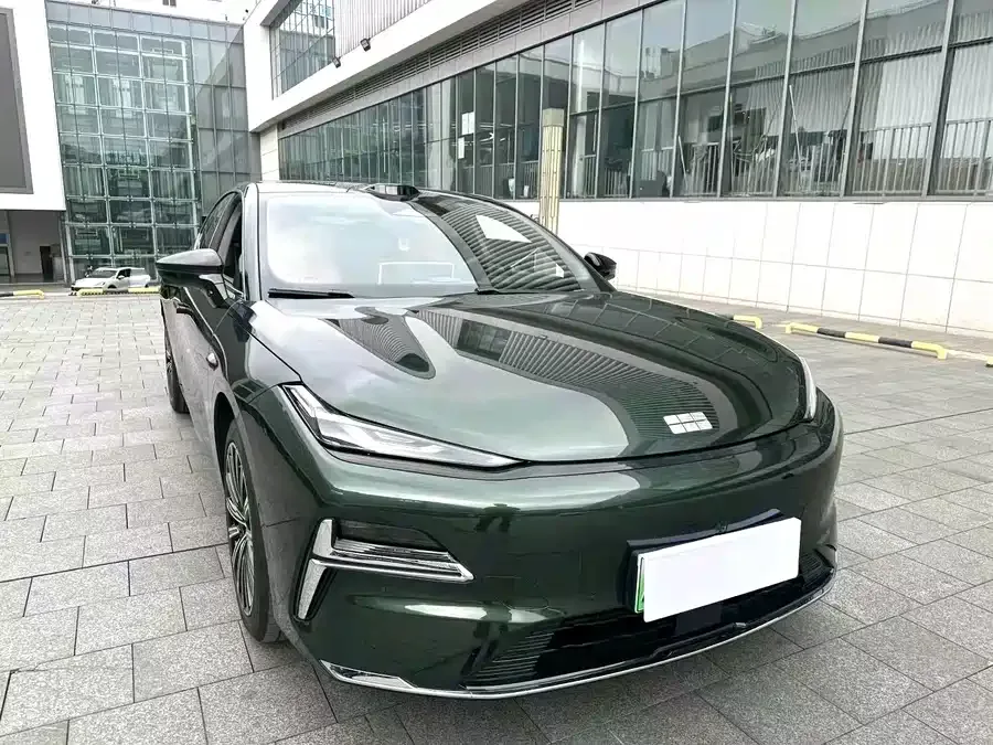 Geely Galaxy Star 8 Galaxy Star 8 2025 60km EM-i Luxury Edition 2025 — миниатюра 3