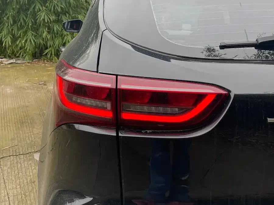 Jetour X70 JETOUR X70 2023 1.5T DCT Beyond PRO+ Edition 7 Seaters 2023 — миниатюра 5