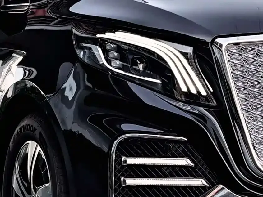Mercedes-Benz Vito Vito 2024 2.0T Elite Edition 7 Seaters 2025 — миниатюра 2