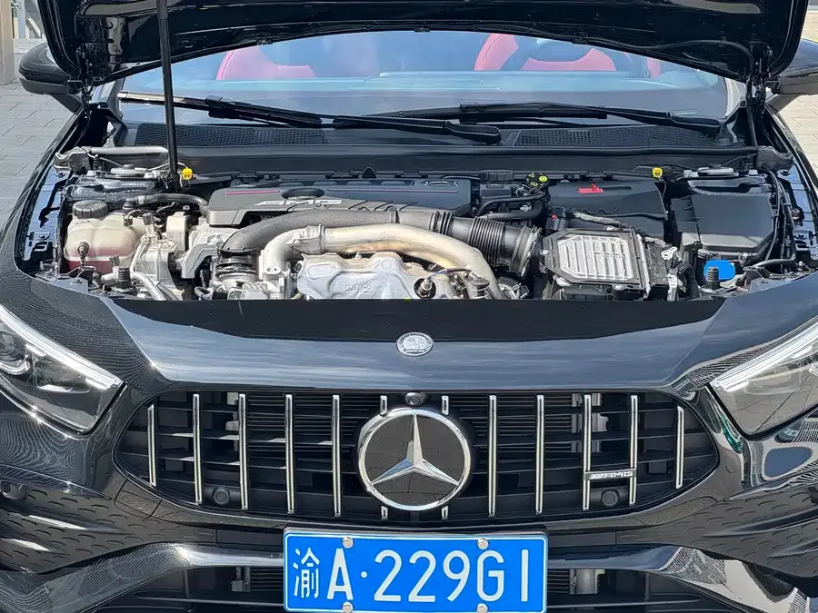 Mercedes-Benz A-Class AMG Mercedes-Benz A-Class AMG 2024 AMG A 35 L 4MATIC 2024 — миниатюра 3