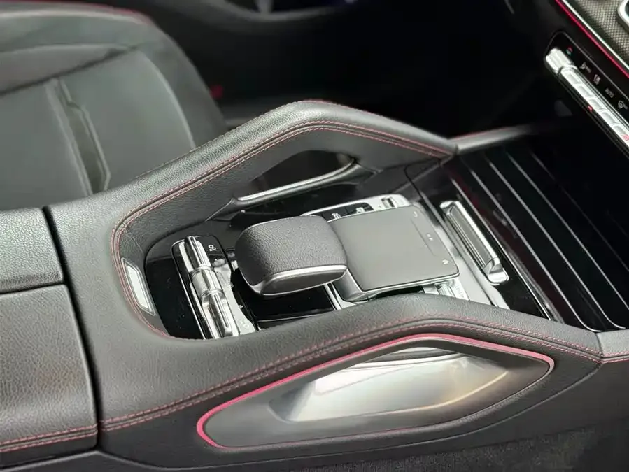 Mercedes-Benz GLE Coupe AMG Mercedes-Benz GLE Coupe AMG 2022 AMG GLE 53 4MATIC+ Coupe SUV 2023 — миниатюра 5