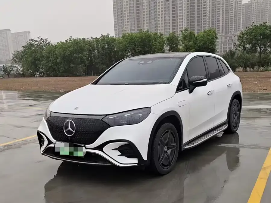 Mercedes-Benz EQE SUV 2025